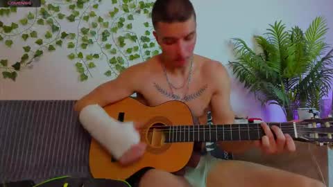 Snapshot of bravo_maestro chatting on October 30, 2:40 pm Johny Bravo online show from October 30, 2:40 pm