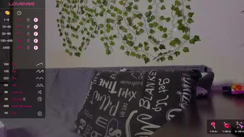 Snapshot of bravo_maestro chatting on December 14, 2:00 pm Johny Bravo online show from December 14, 2:00 pm