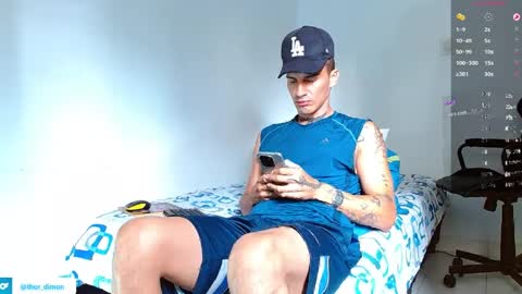 Snapshot of bray_hotboy chatting on April 6, 12:28 pm Bray Hotboy online show from April 6, 12:28 pm