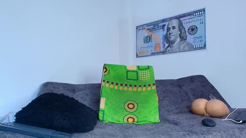 Snapshot of brayaanfit chatting on March 1, 2:23 pm 50 OFF TODAY online show from March 1, 2:23 pm