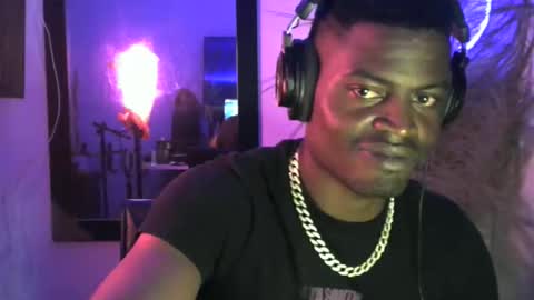 Snapshot of brayan1111x chatting on December 3, 10:41 pm brayan1111x online show from December 3, 10:41 pm