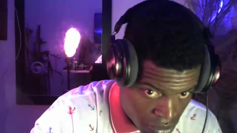 Snapshot of brayan1111x chatting on December 16, 6:51 am brayan1111x online show from December 16, 6:51 am