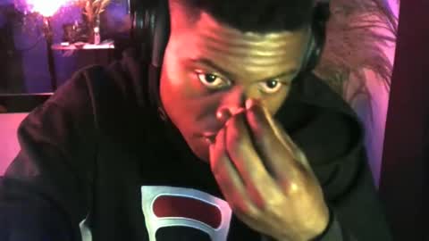 Snapshot of brayan1111x chatting on February 2, 7:40 am brayan1111x online show from February 2, 7:40 am