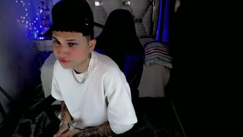Snapshot of brayan_lopezz chatting on April 23, 6:21 pm BRAYAN online show from April 23, 6:21 pm