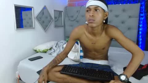 Snapshot of braycum_alpha chatting on December 22, 1:45 am braycum_alpha online show from December 22, 1:45 am