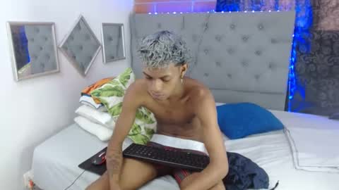 Snapshot of braycum_alpha chatting on December 24, 3:26 pm braycum_alpha online show from December 24, 3:26 pm