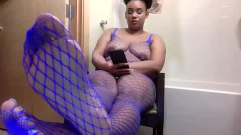 Snapshot of brazilaveaux chatting on November 11, 6:13 am brazilaveaux online show from November 11, 6:13 am