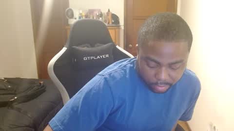 Snapshot of breadw1nnah chatting on December 2, 4:40 am Breadw1nnah online show from December 2, 4:40 am