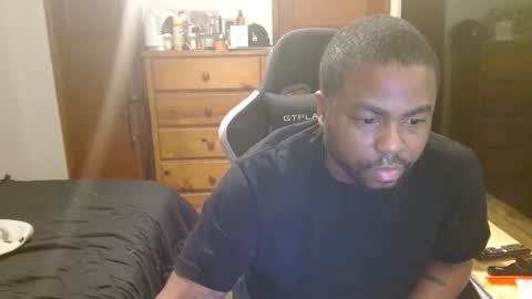 Snapshot of breadw1nnah chatting on December 17, 4:29 am Breadw1nnah online show from December 17, 4:29 am