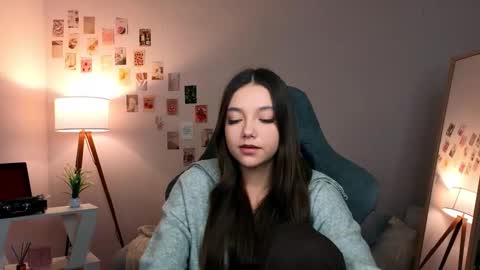 Rachel online show from February 24, 8:18 pm