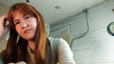 Snapshot of breannedevier chatting on March 13, 4:52 am Dina online show from March 13, 4:52 am