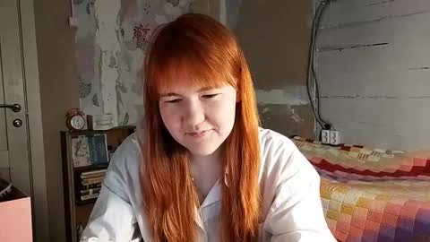 Snapshot of breannedevier chatting on March 27, 4:18 am Dina online show from March 27, 4:18 am