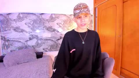 Bradley online show from February 2, 4:11 am