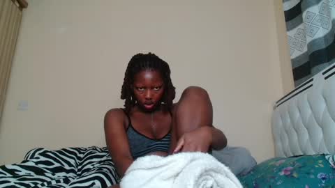 bree_beauty online show from April 29, 4:38 am