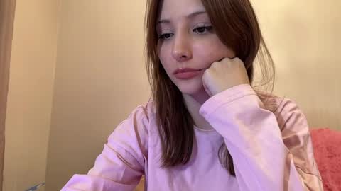 Snapshot of bree_vanis chatting on April 6, 3:13 pm Angel online show from April 6, 3:13 pm