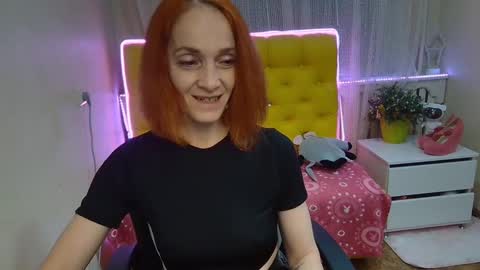 Snapshot of breeterner chatting on February 4, 8:06 pm breeterner online show from February 4, 8:06 pm