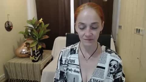 Snapshot of breeterner chatting on March 1, 6:03 am breeterner online show from March 1, 6:03 am