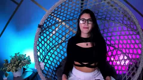 Brenda moris online show from April 16, 9:39 pm