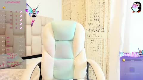 Snapshot of brenda_hotx1 chatting on February 21, 12:28 pm Brenda online show from February 21, 12:28 pm