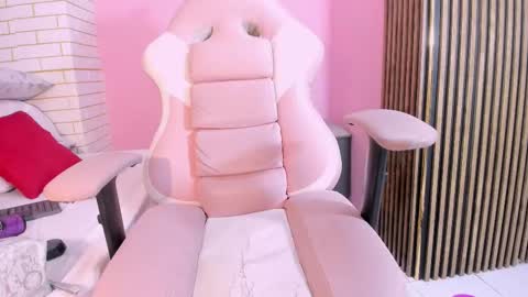 Snapshot of brenda_hotx1 chatting on February 28, 3:04 pm Brenda online show from February 28, 3:04 pm