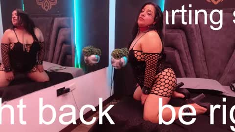 Snapshot of brenda_maz chatting on February 22, 5:57 pm Brenda  online show from February 22, 5:57 pm