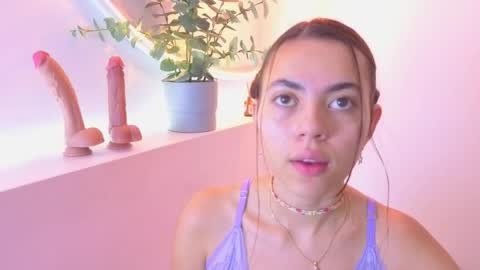 brenda_sky19 online show from May 12, 12:02 pm