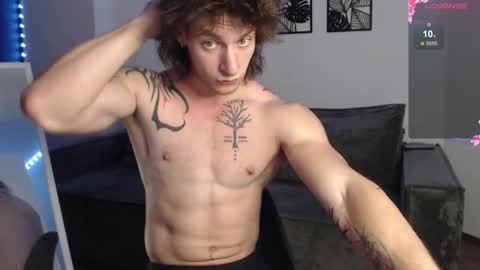 Snapshot of brendan__piks chatting on September 20, 7:48 pm brendan__piks online show from September 20, 7:48 pm