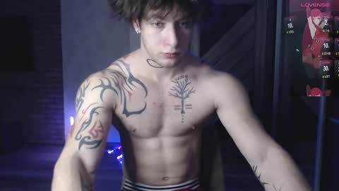 Snapshot of brendan__piks chatting on December 23, 8:45 am brendan__piks online show from December 23, 8:45 am