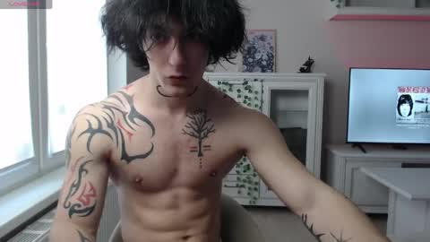 Snapshot of brendan__piks chatting on March 21, 9:14 am brendan__piks online show from March 21, 9:14 am