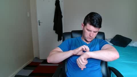 ask me lol online show from November 3, 5:31 am