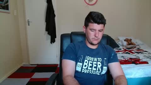 ask me lol online show from February 7, 4:49 am