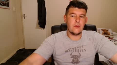 ask me lol online show from March 31, 2:57 am