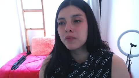 Snapshot of brendasantos_77 chatting on September 29, 1:38 pm brendasantos_77 online show from September 29, 1:38 pm