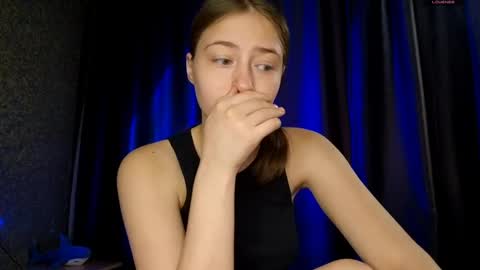 Mia   online show from May 18, 7:25 am