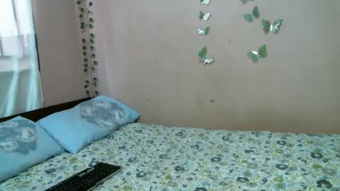 Snapshot of brennabaibe chatting on February 19, 2:44 pm Brenda xxx online show from February 19, 2:44 pm