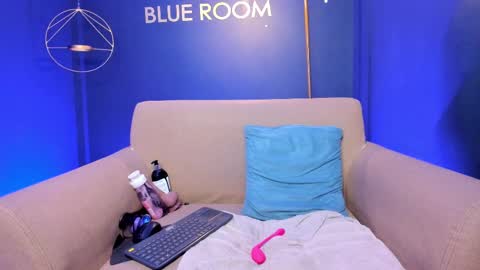 Snapshot of brennastone chatting on February 28, 6:20 pm online show from February 28, 6:20 pm