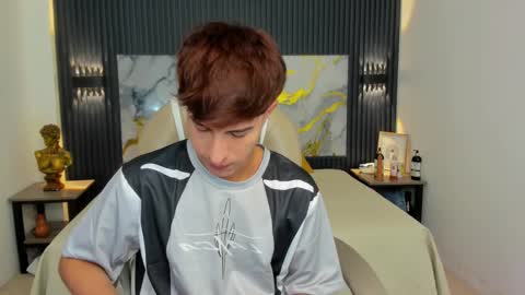 Esteban online show from November 29, 3:09 am