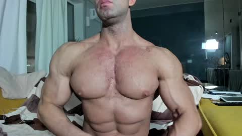 Snapshot of bretman_narcissus chatting on December 7, 11:18 am bretman_narcissus online show from December 7, 11:18 am