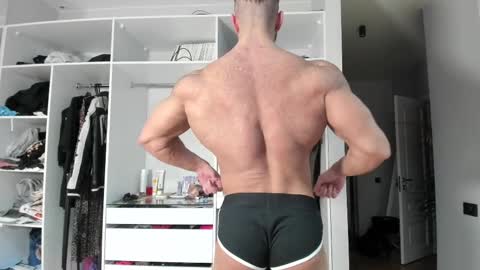 Snapshot of bretman_narcissus chatting on February 17, 1:42 pm bretman_narcissus online show from February 17, 1:42 pm