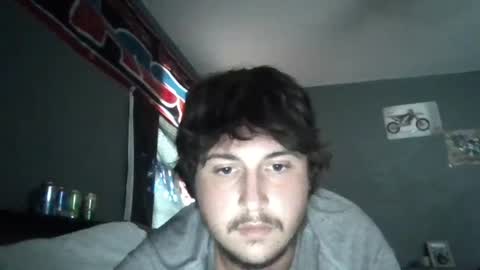 Snapshot of brettlonk45 chatting on August 4, 9:17 pm brettlonk45 online show from August 4, 9:17 pm