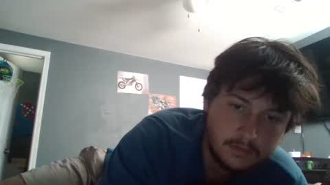 Snapshot of brettlonk45 chatting on August 5, 1:58 pm brettlonk45 online show from August 5, 1:58 pm