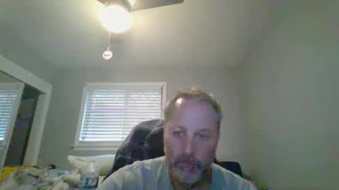 hey online show from May 20, 9:21 pm
