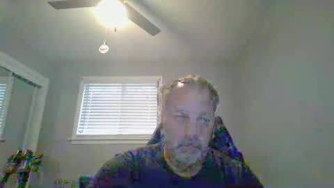 hey online show from May 25, 12:33 pm