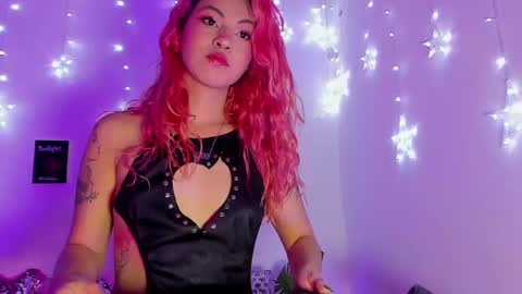 Snapshot of bri_cullen chatting on December 15, 3:24 am Bri cullen online show from December 15, 3:24 am