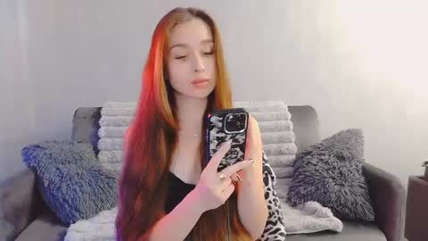 bri_fox online show from May 20, 9:59 am