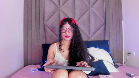 B R I A  online show from February 7, 9:05 am