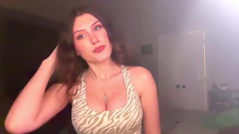 Brianna3 online show from December 19, 4:52 am