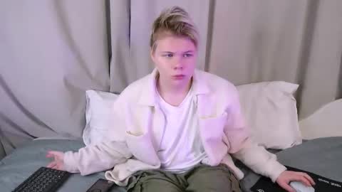 brian_mils online show from February 15, 12:58 pm