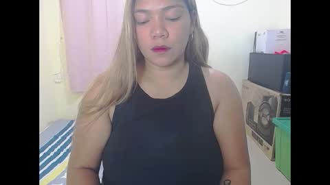 Snapshot of briana_lovexx chatting on April 2, 12:30 am Briana online show from April 2, 12:30 am