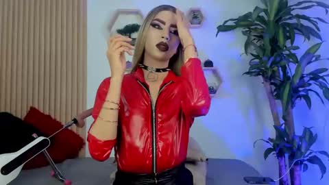 briana_white online show from September 23, 5:16 pm